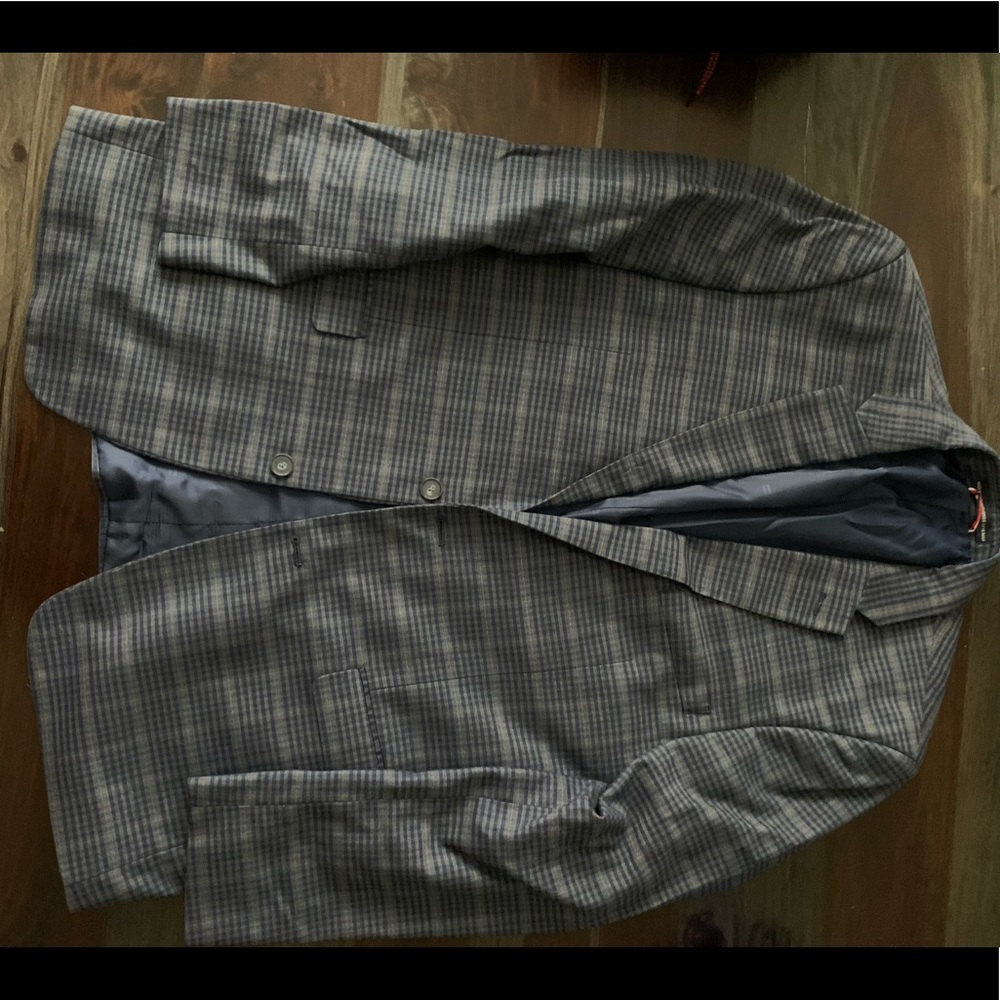 Beautiful jacket— husband lost weight!